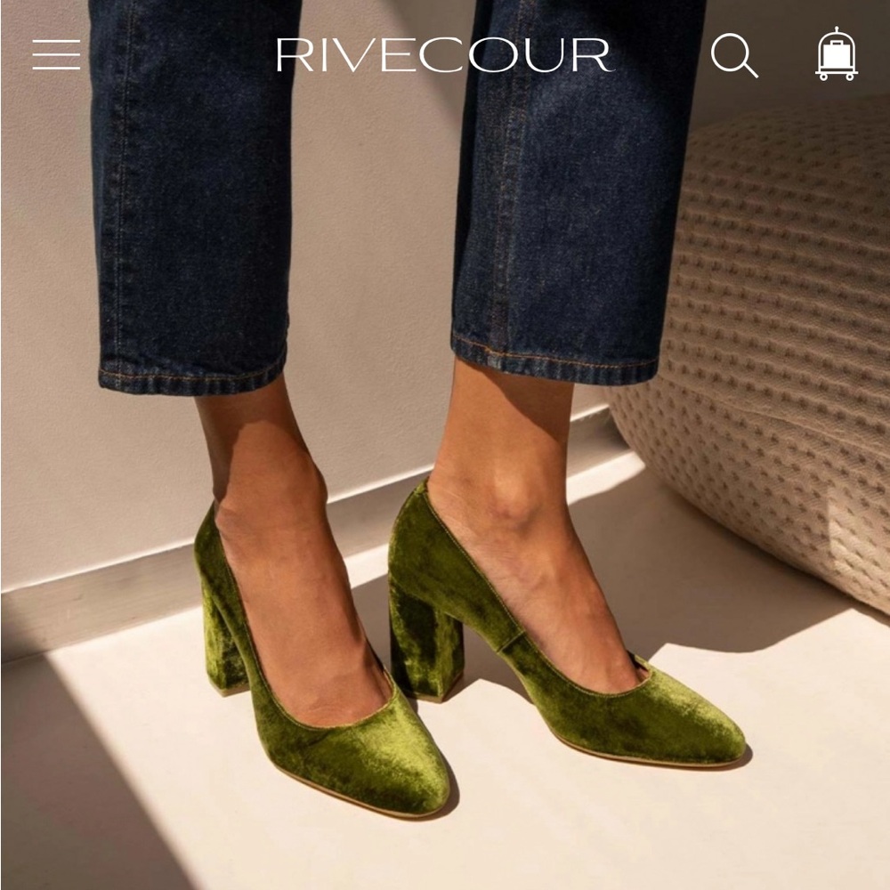 French Green Velvet Heels with Block Heel NIB